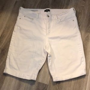 NYDJ shorts